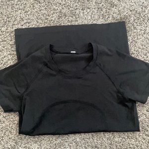 Swiftly Tech Short Sleeve Shirt